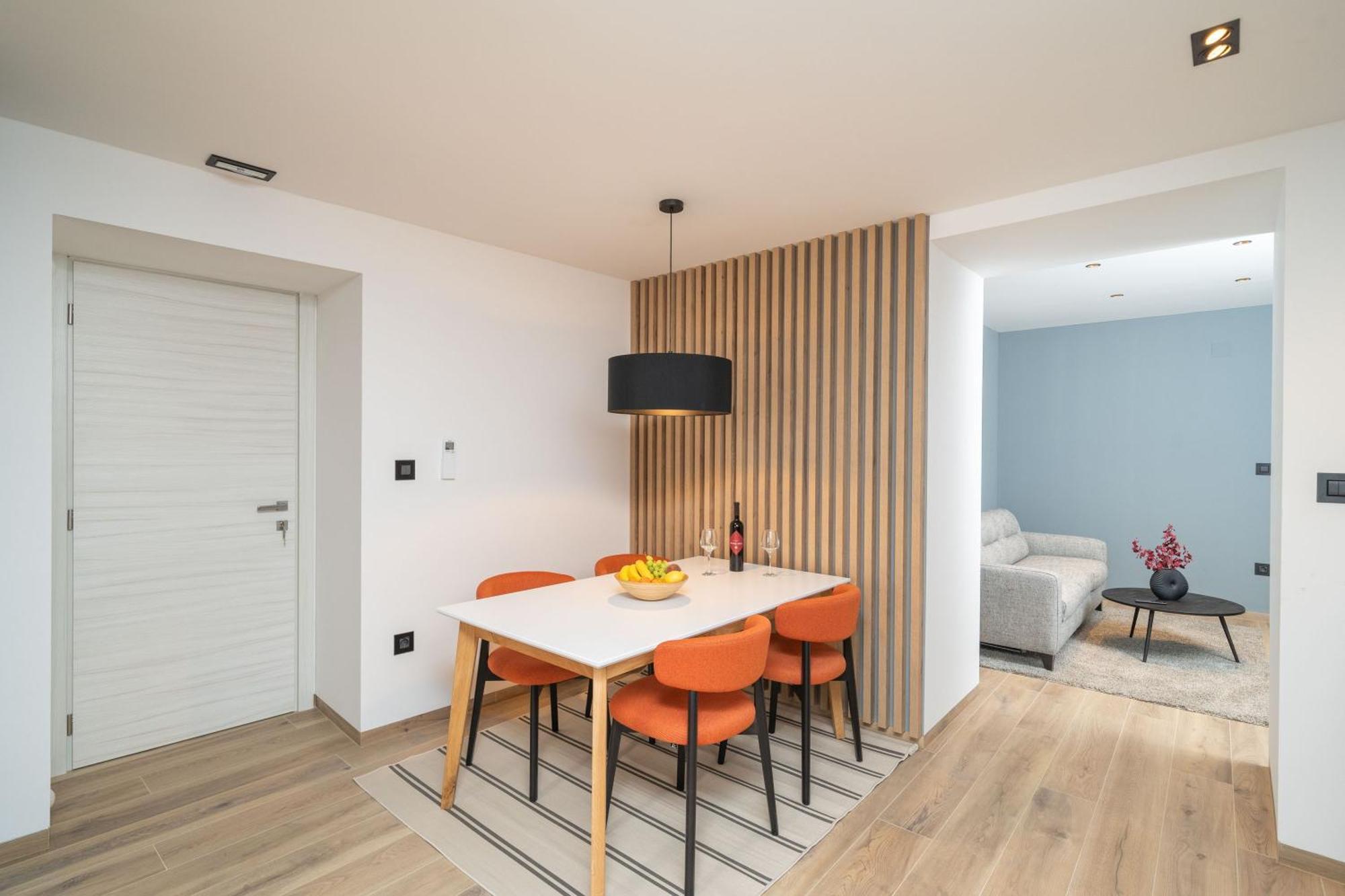 Royale Apartment