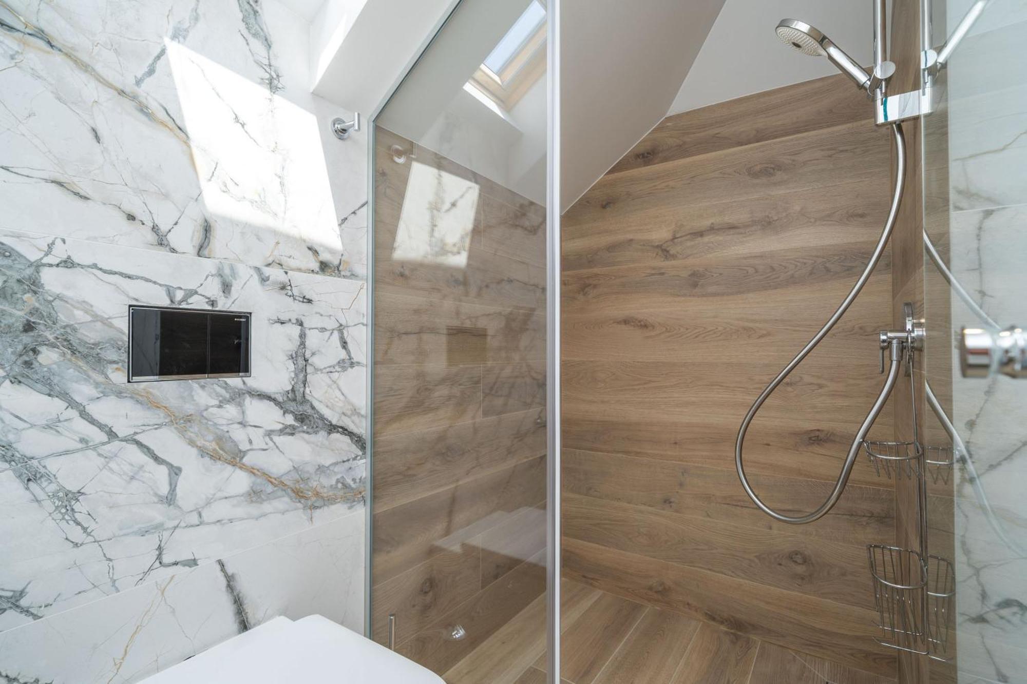 Royale Apartment *