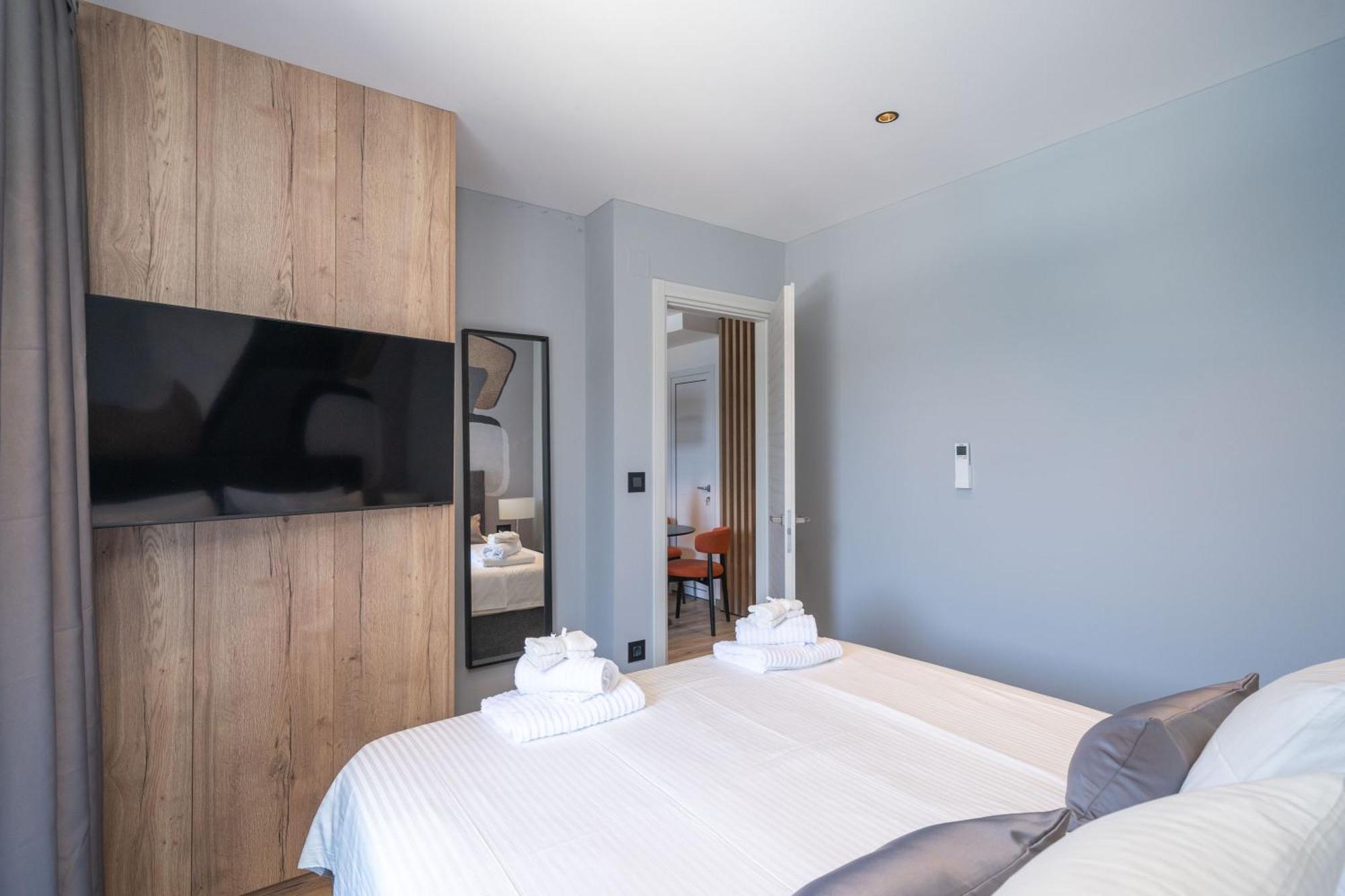 Royale Apartment